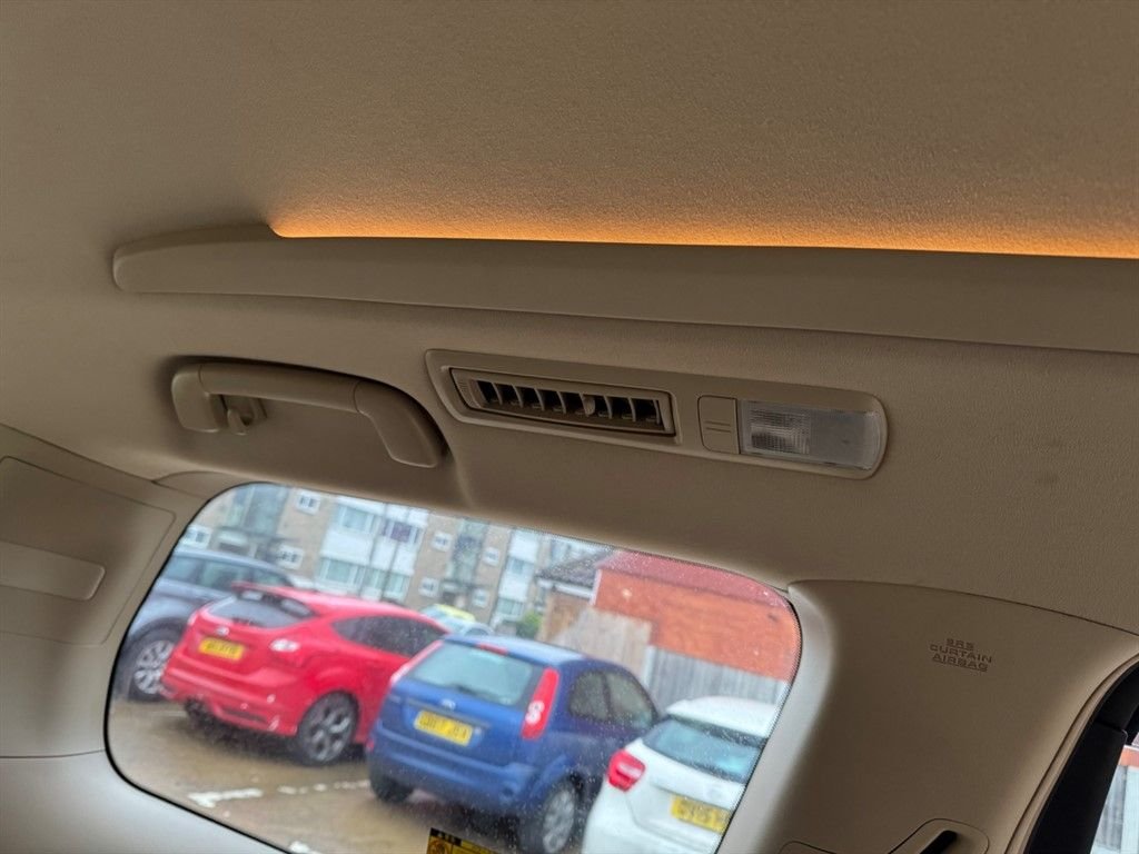 Used Toyota Alphard 2024 for sale - 77557822: Photo 29