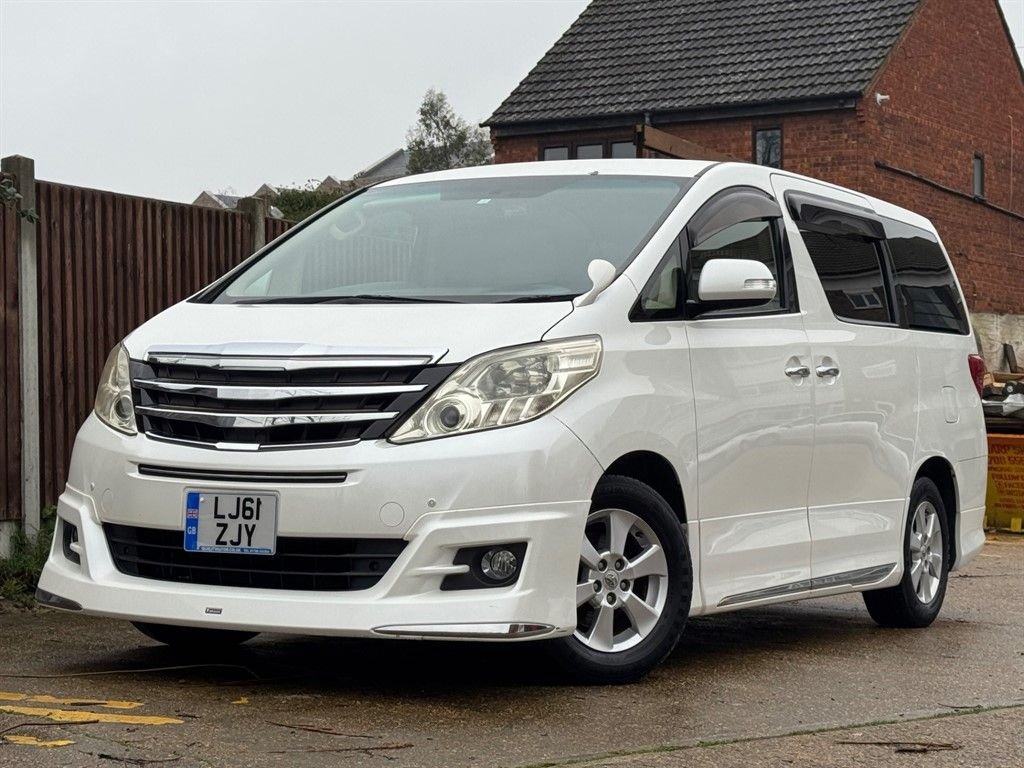 Used Toyota Alphard 2024 for sale - 77557822: Photo 3
