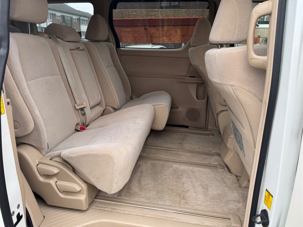 Used Toyota Alphard 2024 for sale - 77557822: Photo 46