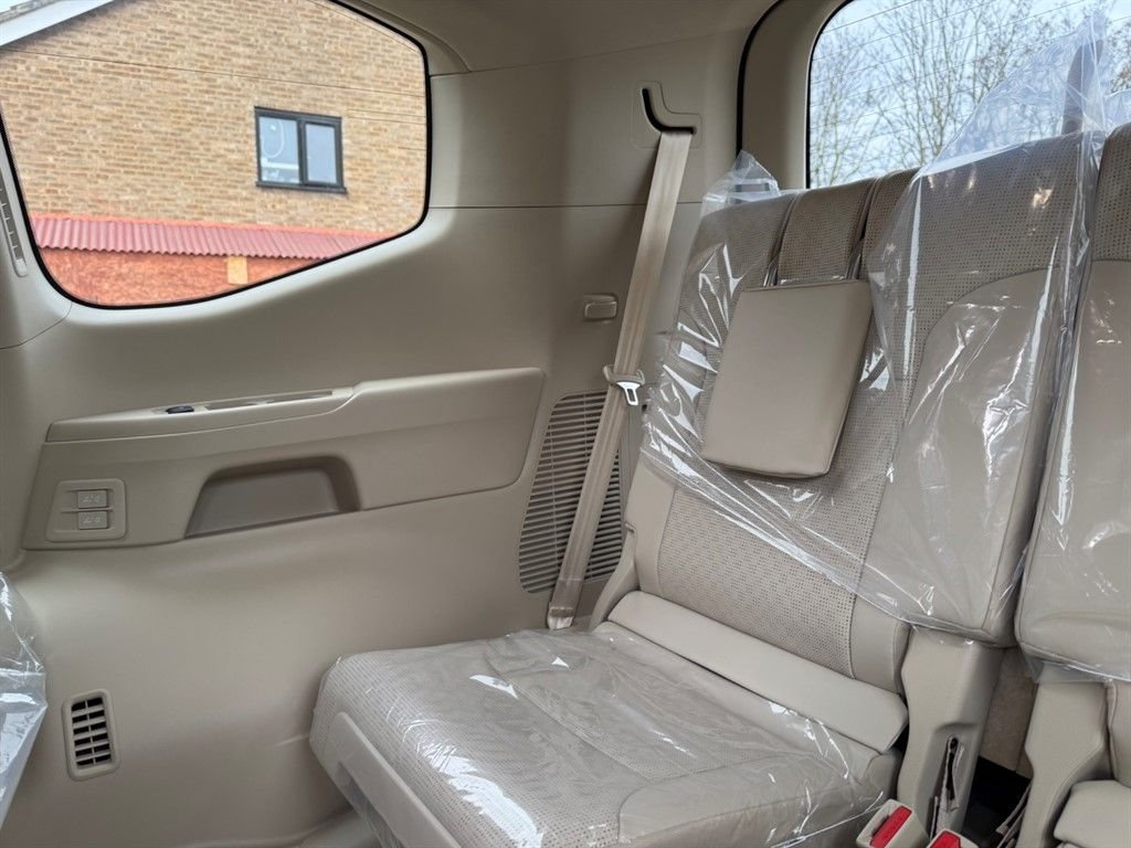 Used Toyota Land Cruiser 2024 for sale - 77734387: Photo 10