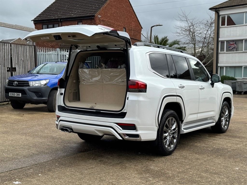 Used Toyota Land Cruiser 2024 for sale - 77734387: Photo 24