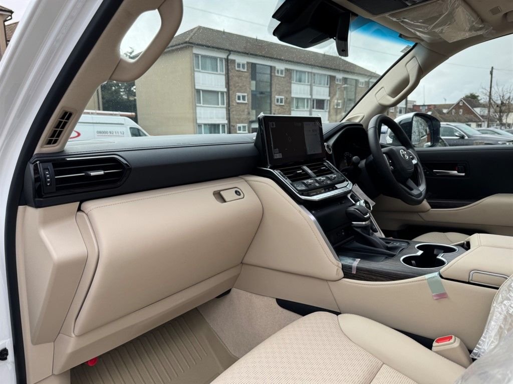 Used Toyota Land Cruiser 2024 for sale - 77734387: Photo 30