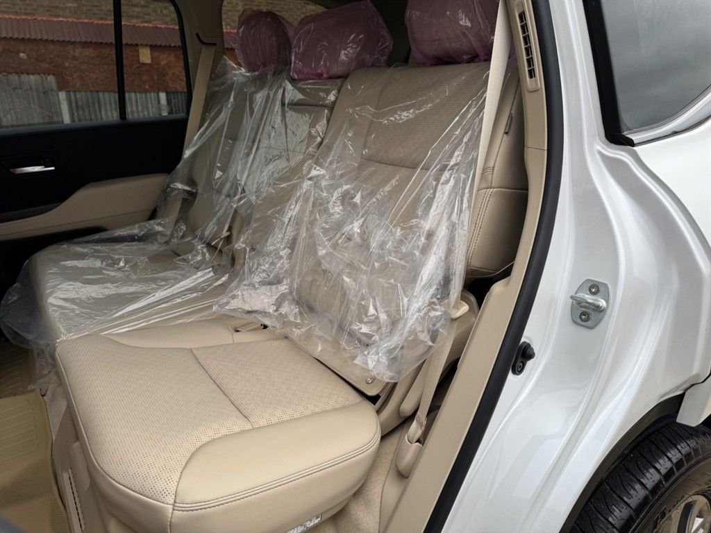 Used Toyota Land Cruiser 2024 for sale - 77734387: Photo 32