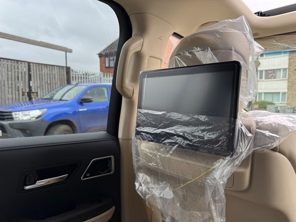 Used Toyota Land Cruiser 2024 for sale - 77734387: Photo 40