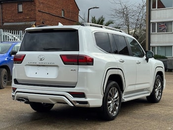 Used Toyota Land Cruiser 2024 for sale - 77734387: Photo