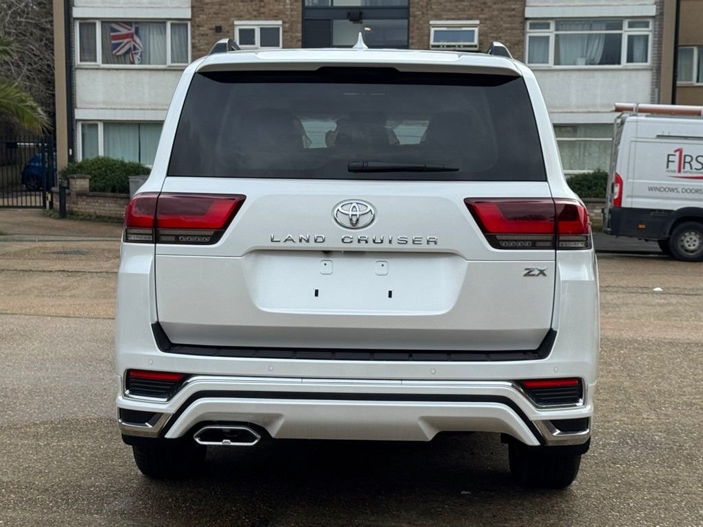 Used Toyota Land Cruiser 2024 for sale - 77734387: Photo 5