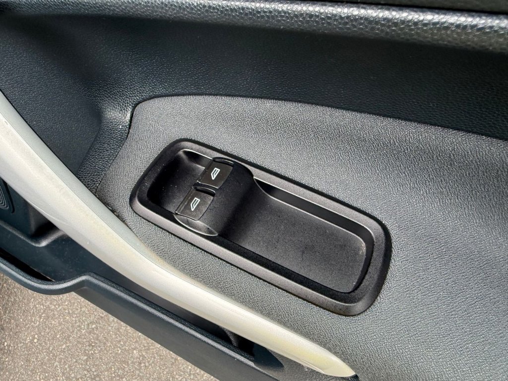 Used Ford Fiesta 2011 for sale - 76848224: Photo 16