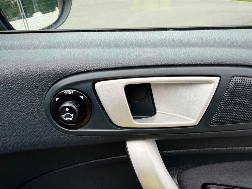 Used Ford Fiesta 2011 for sale - 76848224: Photo 17