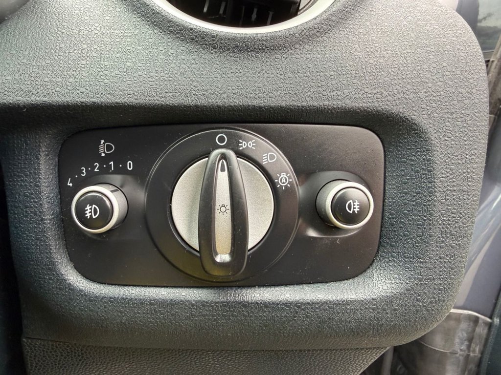 Used Ford Fiesta 2011 for sale - 76848224: Photo 19