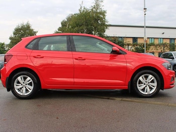 Used Volkswagen Polo 2019 for sale - 76452828: Photo