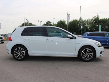 Used Volkswagen Golf 2020 for sale - 78685604: Photo