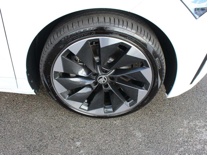 Used Skoda Enyaq 2025 for sale - 76117541: Photo 25