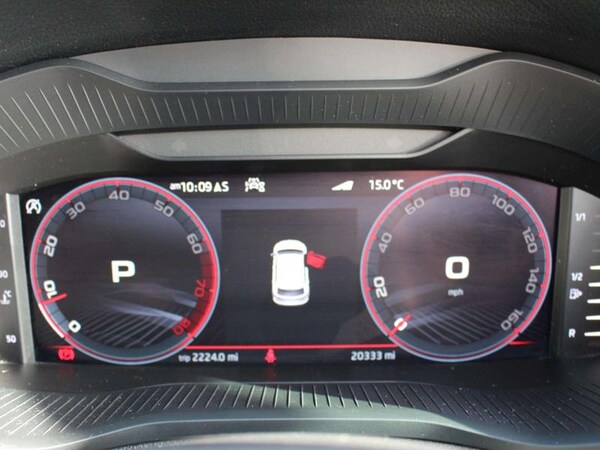 Used Skoda Karoq 2023 for sale - 76146667: Photo 12