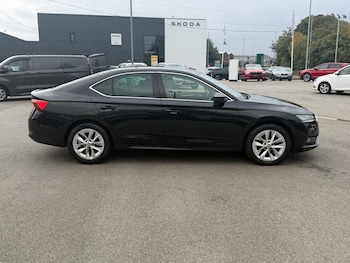 Used Skoda Octavia 2023 for sale - 79408178: Photo