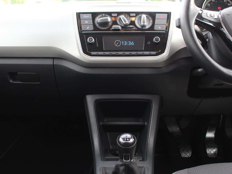 Used Volkswagen up! 2018 for sale - 76382342: Photo 15