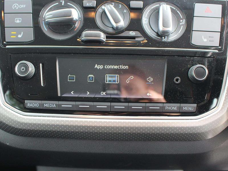 Used Volkswagen up! 2018 for sale - 76382342: Photo 31