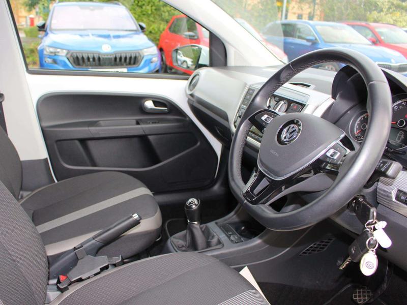 Used Volkswagen up! 2018 for sale - 76382342: Photo 6