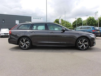 Used Volvo V90 2022 for sale - 78768000: Photo
