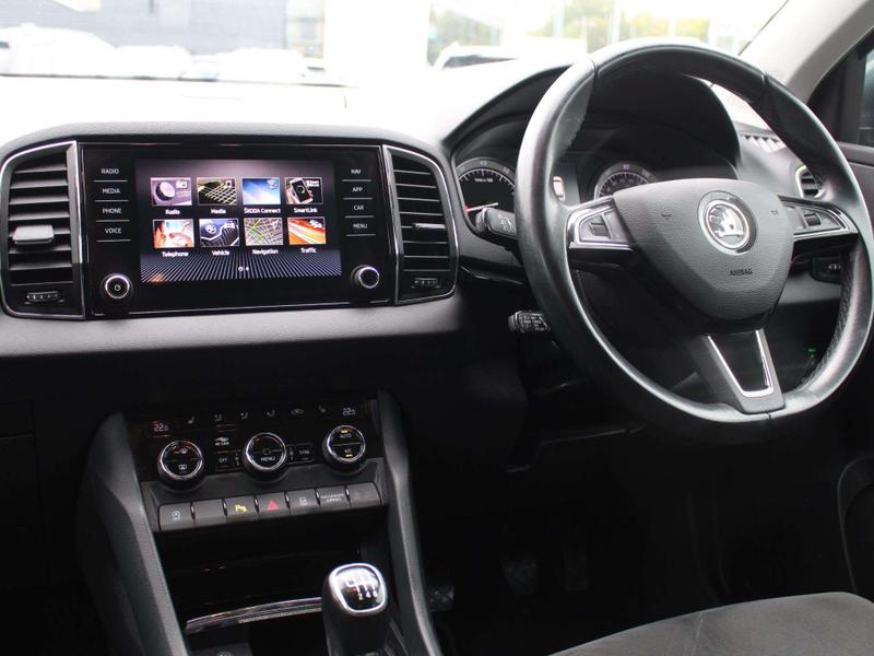 Used Skoda Karoq 2019 for sale - 76131311: Photo 2