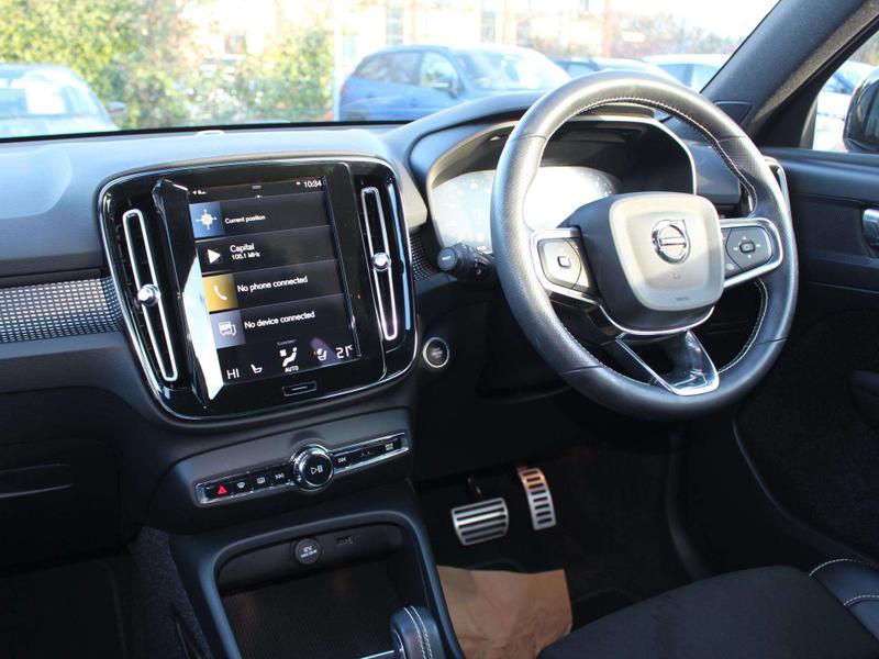 Used Volvo XC40 2021 for sale - 77176204: Photo 2