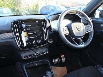 Used Volvo XC40 2021 for sale - 77176204: Photo