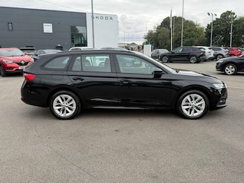 Used Skoda Octavia 2024 for sale - 79393962: Photo