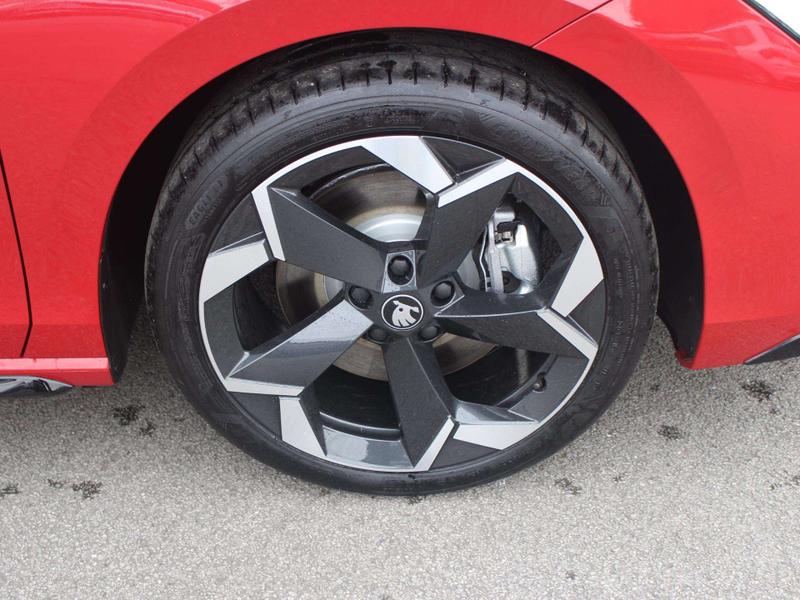 Used Skoda Superb 2025 for sale - 76350399: Photo 25