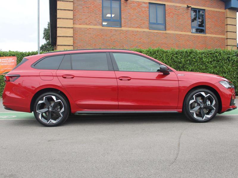 Used Skoda Superb 2025 for sale - 76350399: Photo 4