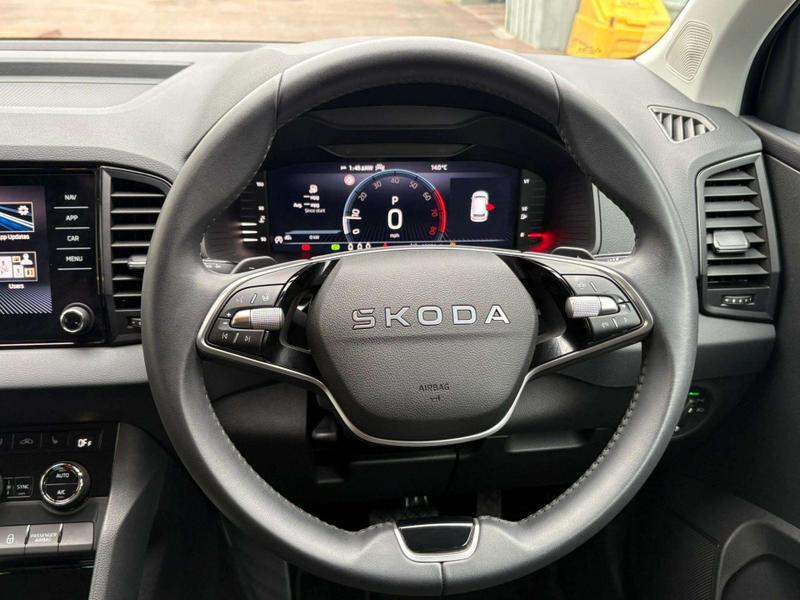 Used Skoda Karoq 2025 for sale - 76882522: Photo 4