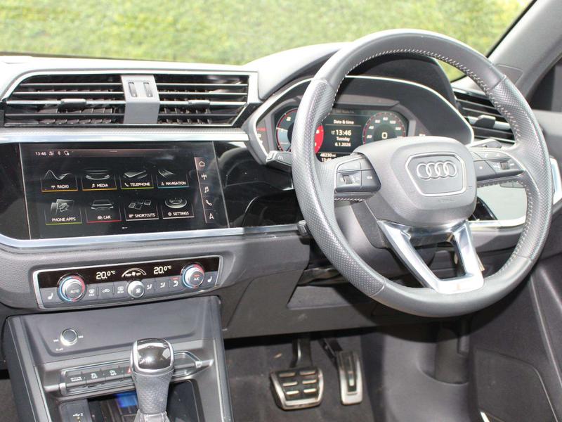 Used Audi Q3 2019 for sale - 77274860: Photo 2