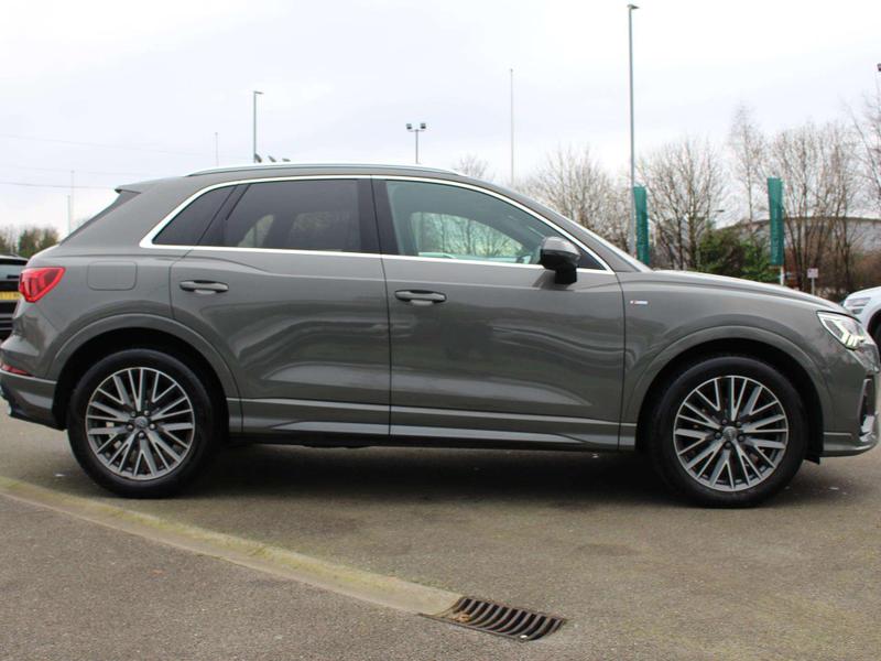 Used Audi Q3 2019 for sale - 77274860: Photo 4