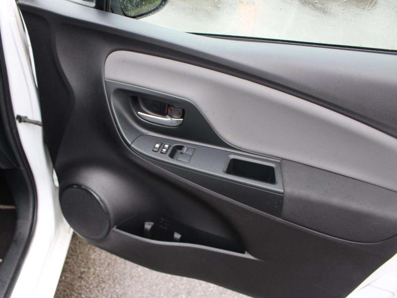 Used Toyota Yaris 2018 for sale - 77834330: Photo 20