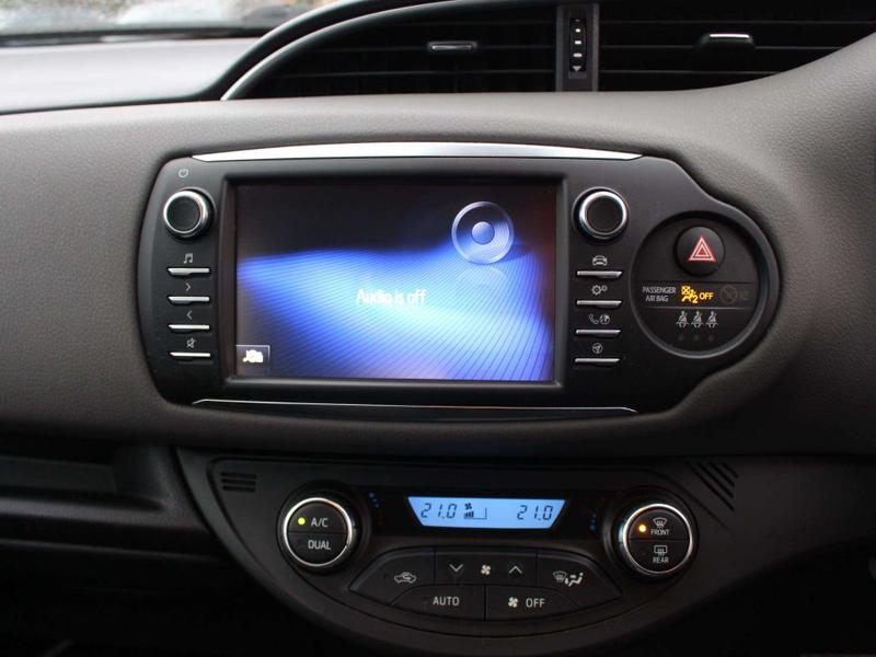 Used Toyota Yaris 2018 for sale - 77834330: Photo 23