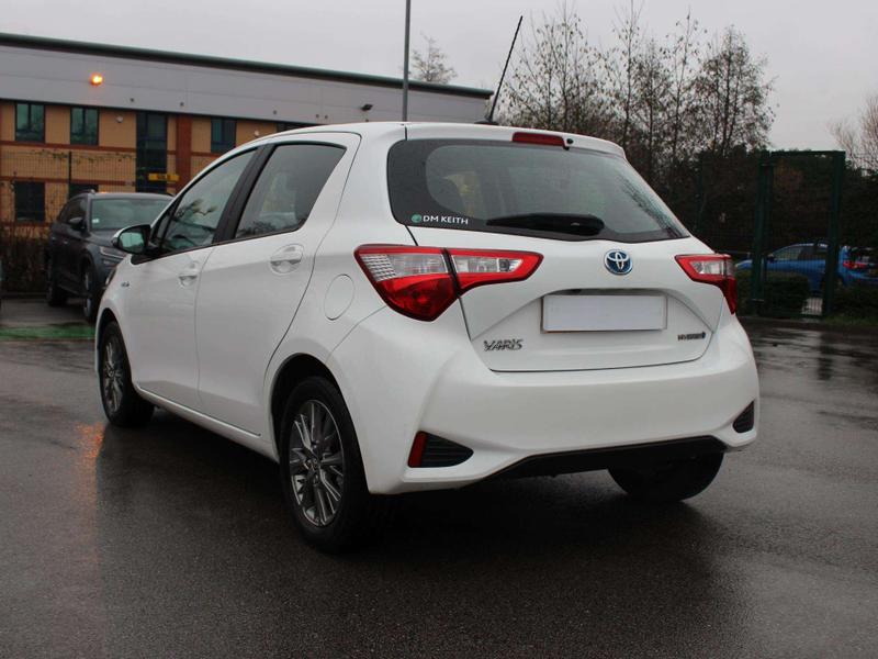Used Toyota Yaris 2018 for sale - 77834330: Photo 3