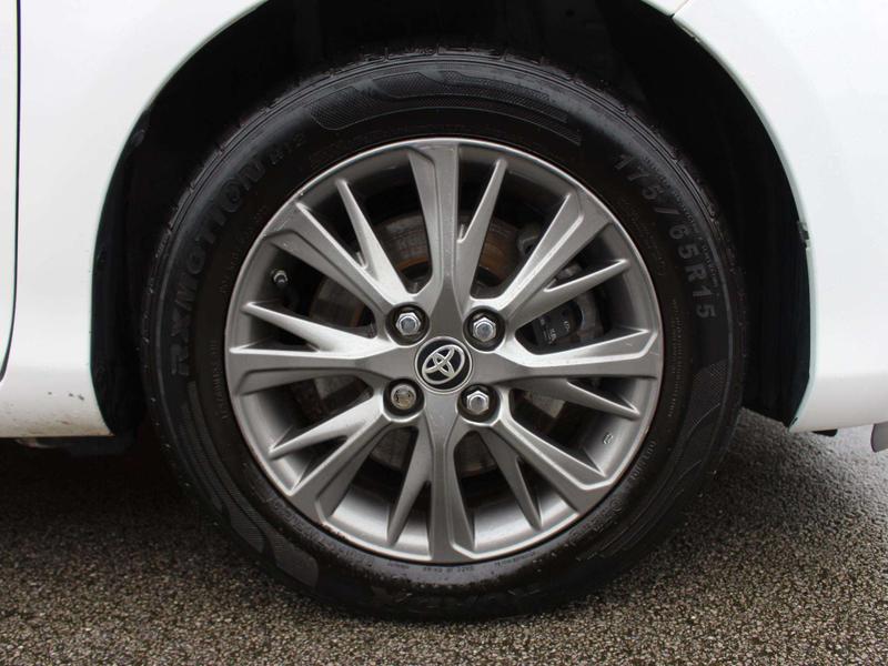 Used Toyota Yaris 2018 for sale - 77834330: Photo 32