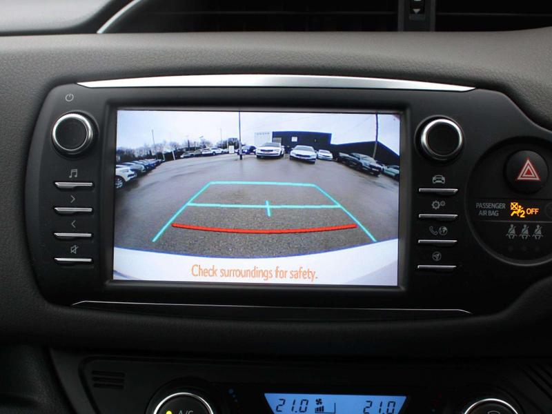 Used Toyota Yaris 2018 for sale - 77834330: Photo 38