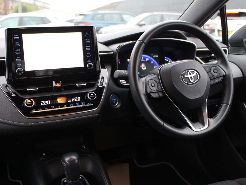 Used Toyota Corolla 2022 for sale - 77274839: Photo 2