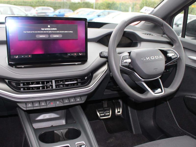 Used Skoda Enyaq 2025 for sale - 78153152: Photo 2