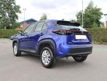 Used Toyota Yaris Cross 2024 for sale - 79050553: Photo
