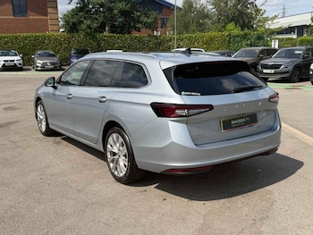 Used Skoda Superb 2025 for sale - 79280985: Photo