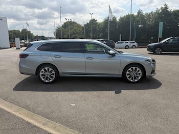 Used Skoda Superb 2025 for sale - 79280985: Photo