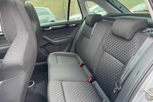 Used Skoda Rapid Spaceback 2018 for sale - 76196535: Photo 39