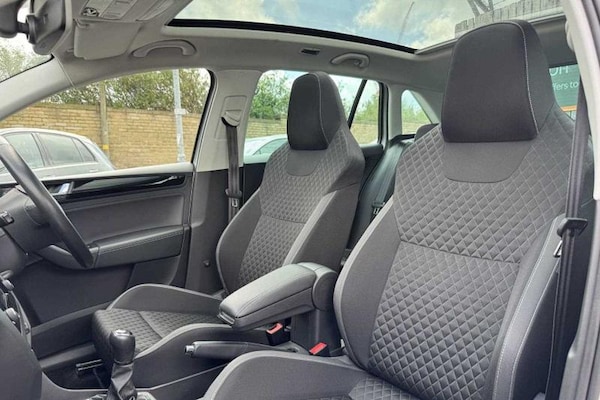 Used Skoda Rapid Spaceback 2018 for sale - 76196535: Photo 40