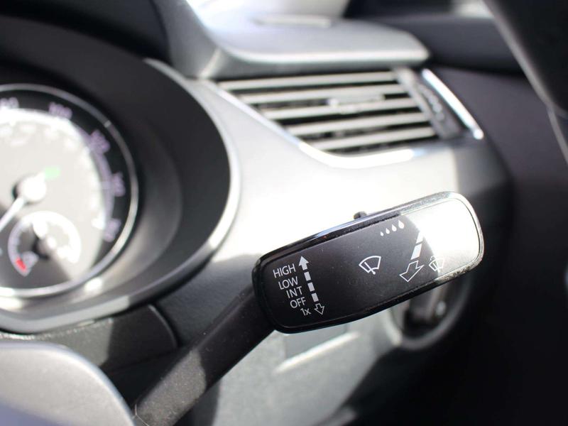 Used Skoda Octavia 2020 for sale - 76104704: Photo 35
