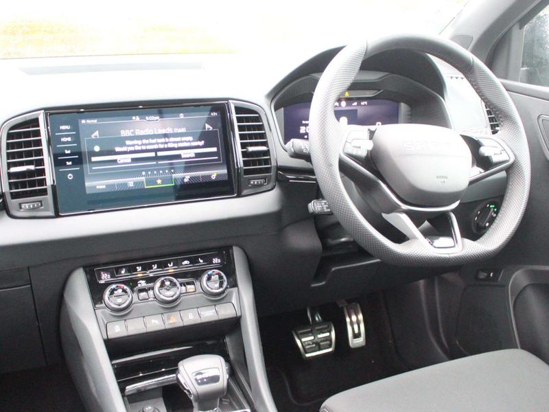 Used Skoda Karoq 2025 for sale - 77528958: Photo 2