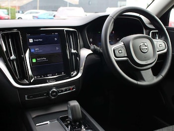 Used Volvo V60 2022 for sale - 75891181: Photo