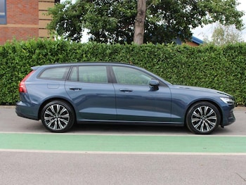 Used Volvo V60 2022 for sale - 75891181: Photo