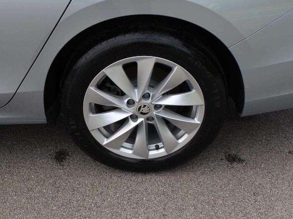 Used Skoda Superb 2024 for sale - 76006232: Photo 25