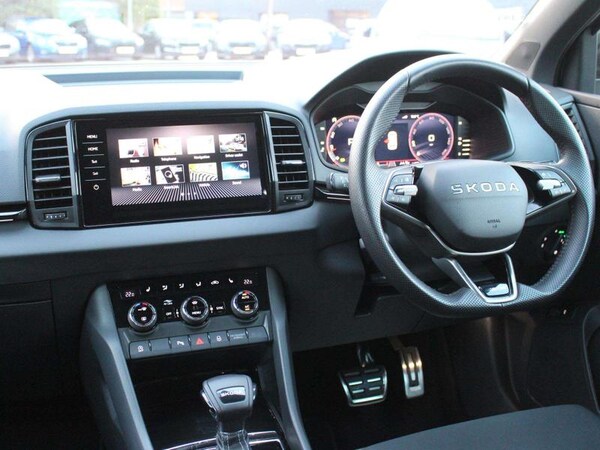 Used Skoda Karoq 2025 for sale - 76312581: Photo 2