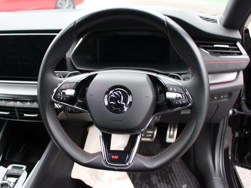 Used Skoda Octavia 2023 for sale - 76452928: Photo 11